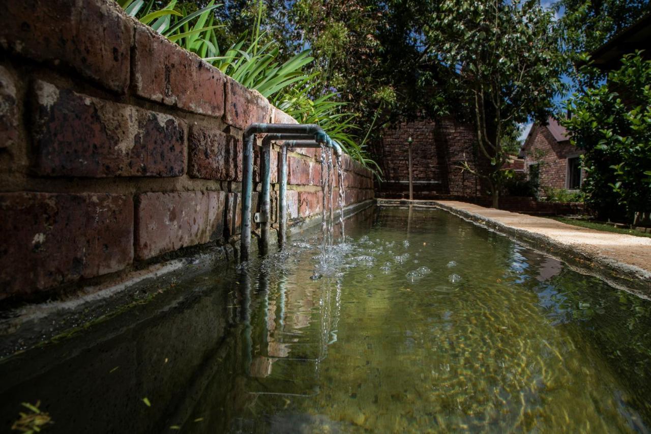 Tarry-Stone Cottages Dullstroom Exterior photo